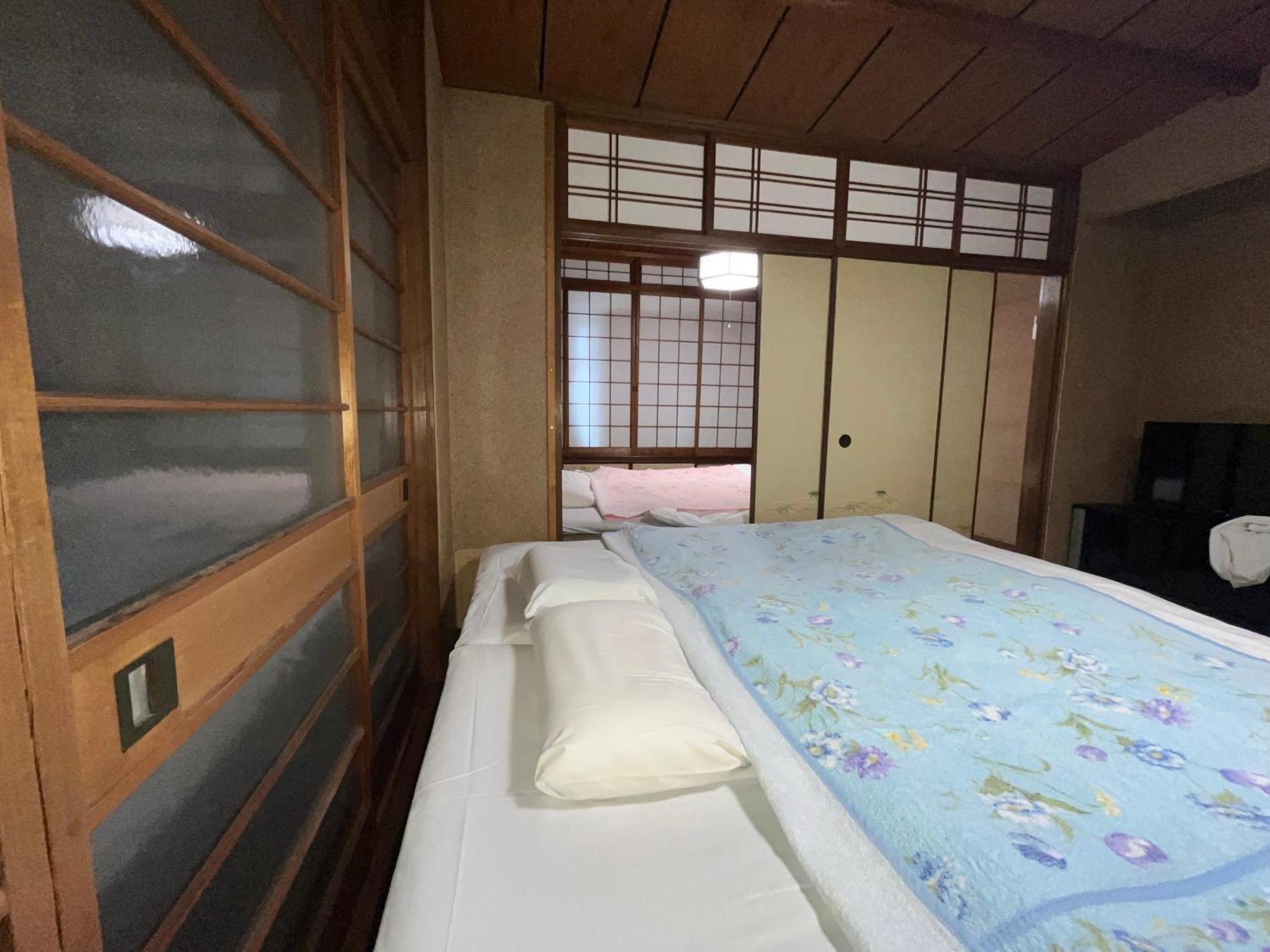 Namba Central Traditional Japanese House Osaka Exterior photo
